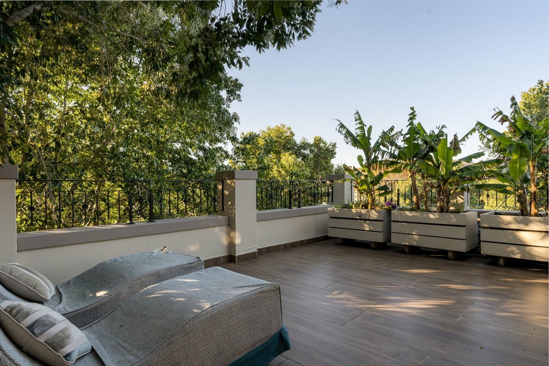 House in Paarl, Western Cape, South Africa 2 - 16329137