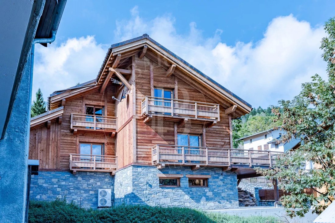 Chalet in Les Allues, Auvergne-Rhône-Alpes, France 1 - 16326715