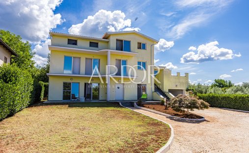 Casa en Umag, Istria, Croacia 1