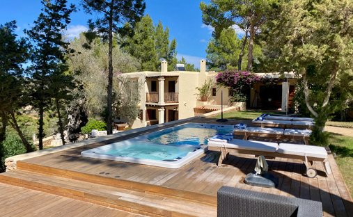 Villa in Sant Antoni de Portmany, Balearic Islands, Spain 1