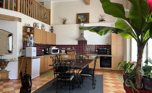 Castle for Sale in Monségur, Nouvelle-Aquitaine, France