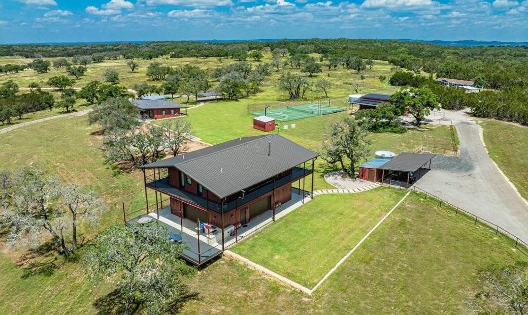 Lonesome Valley Ranch | 260 Acres In Texas Wine & En Hye, Texas ...