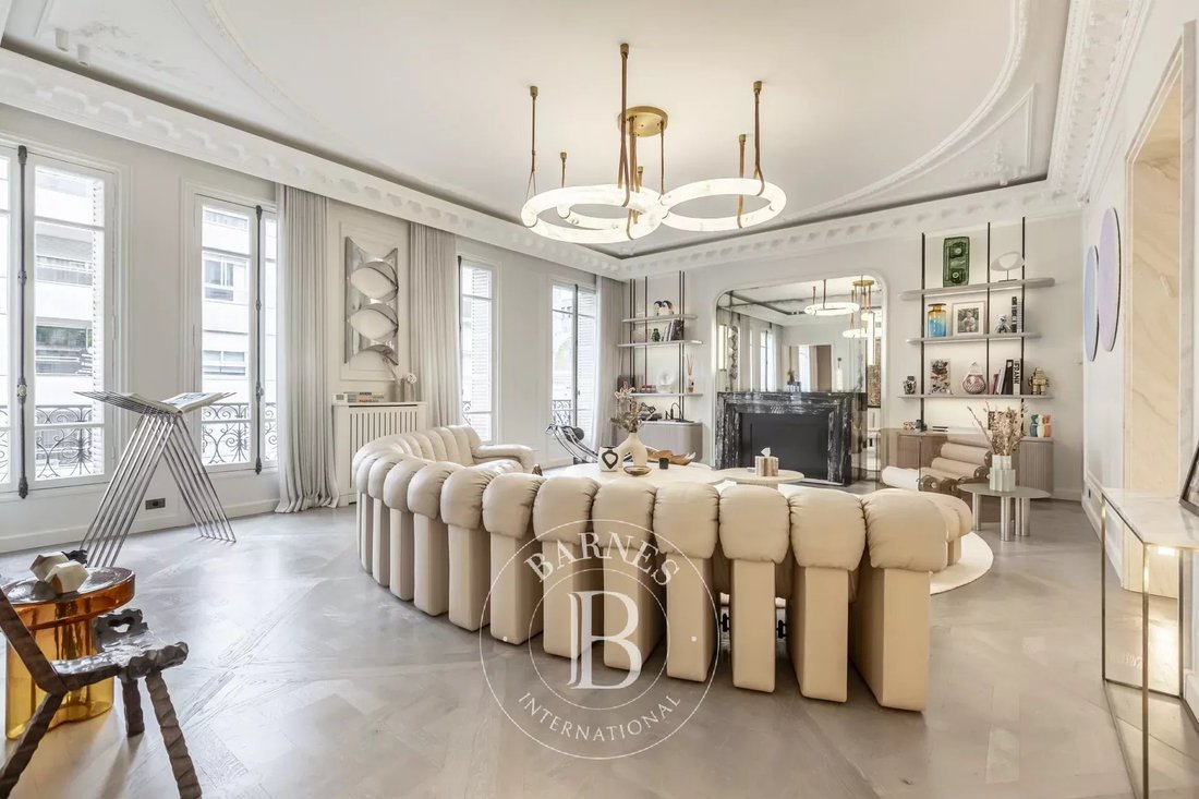 Appartamento a Hoche-Friedland, Paris 8e Arrondissement, Parigi 3 - 16326887