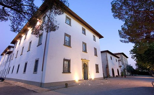 Schloss in Die Häuser - Grotta Giusti - Jungfrau der Kiefern, Monsummano Terme, Toskana 1