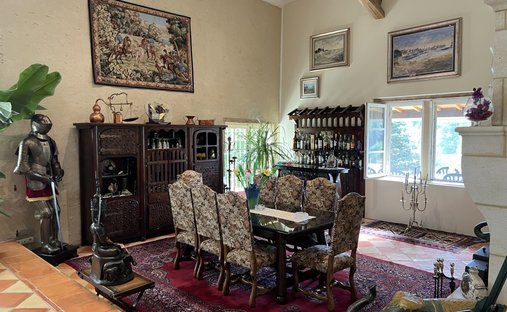 Castle for Sale in Monségur, Nouvelle-Aquitaine, France