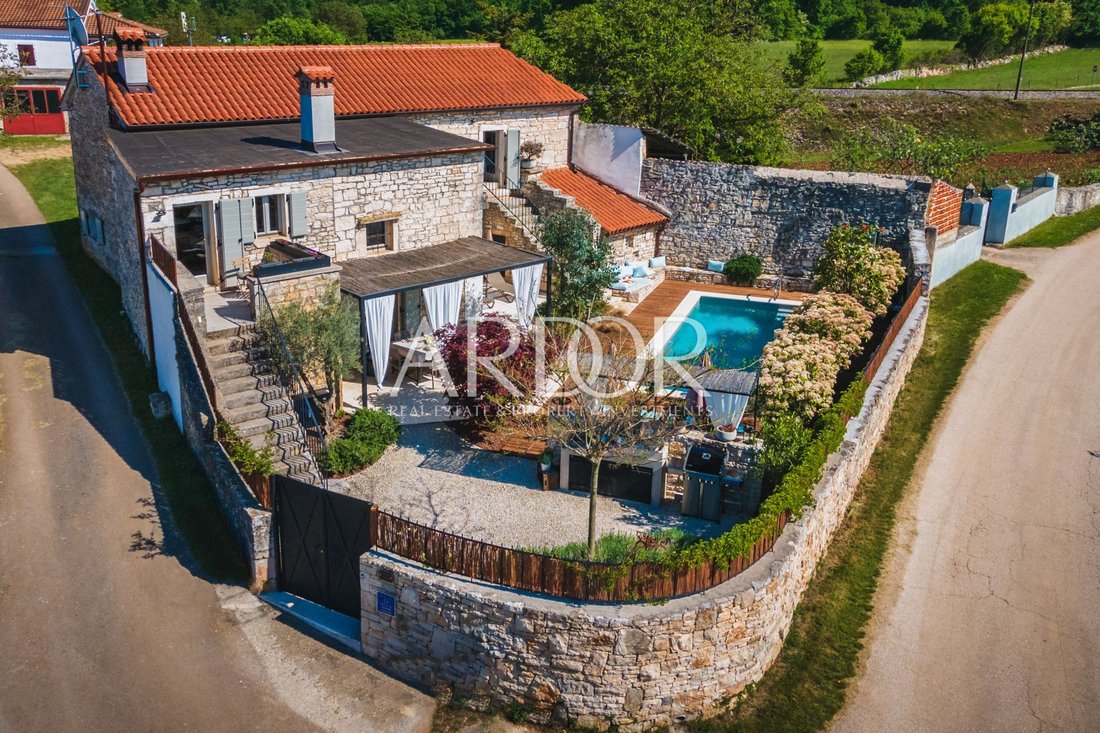 House in Kanfanar, Istria County, Croatia 1 - 16329524