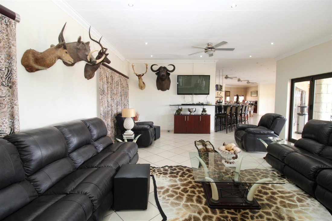 Farm Ranch in Rooiberg, Limpopo, South Africa 2 - 16329440