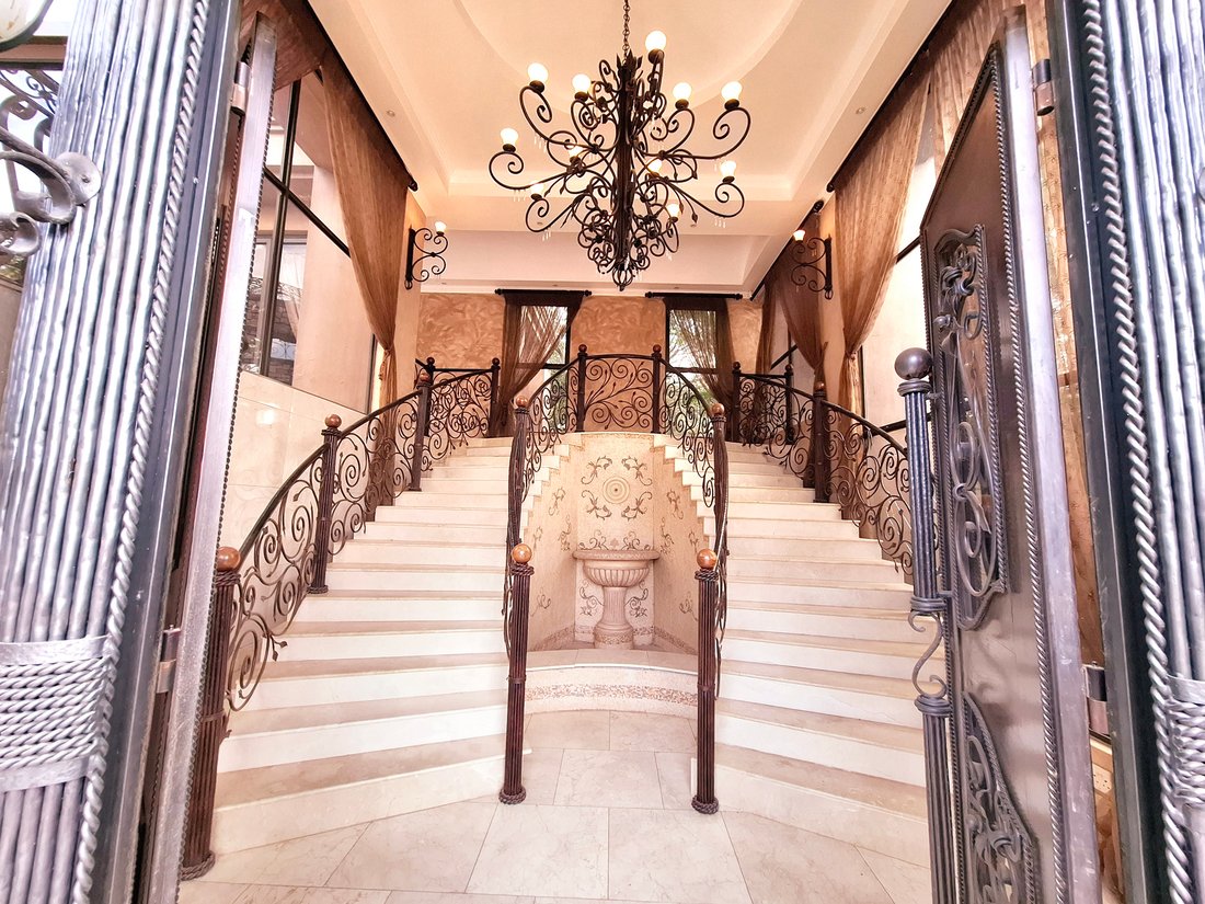 Estate in Rustenburg, North West, South Africa 3 - 16276963
