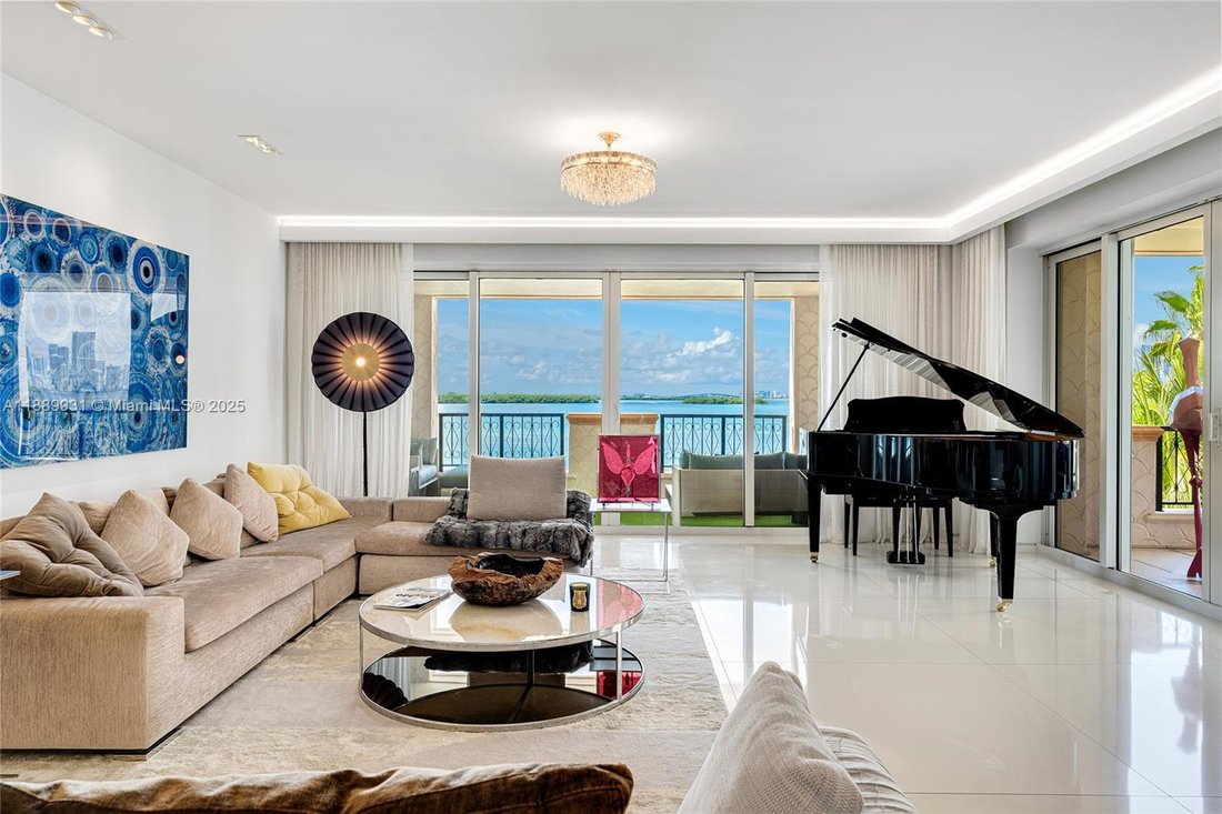 Condo in Miami Beach, Florida, United States 2 - 16326903