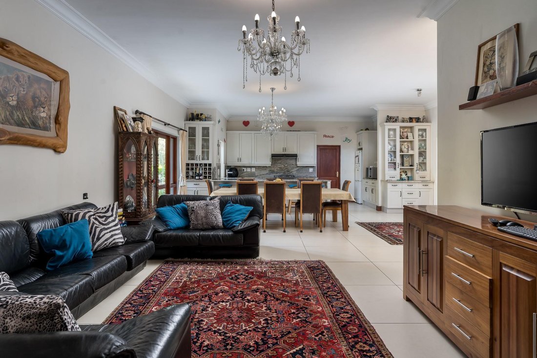 House in Paarl, Western Cape, South Africa 5 - 16329137