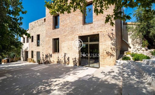 Country House in Riudoms, Catalonia, Spain 1