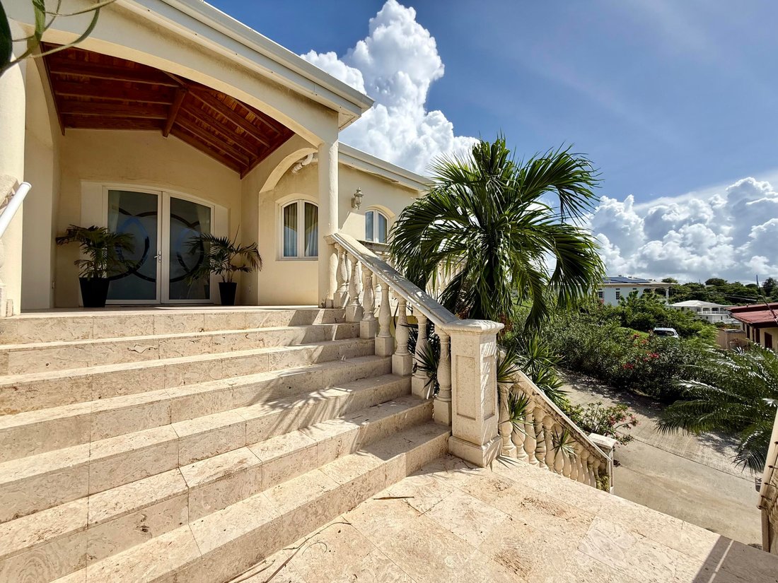 House in Red Hook, St. Thomas, U.S. Virgin Islands 4 - 16330012