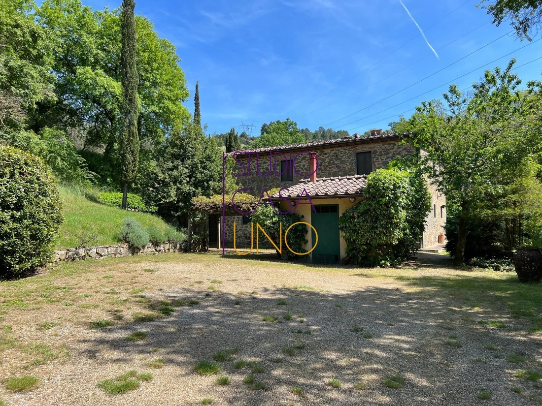 Country House in Frazioni Collinari, Montevarchi, Tuscany 1 - 16329927