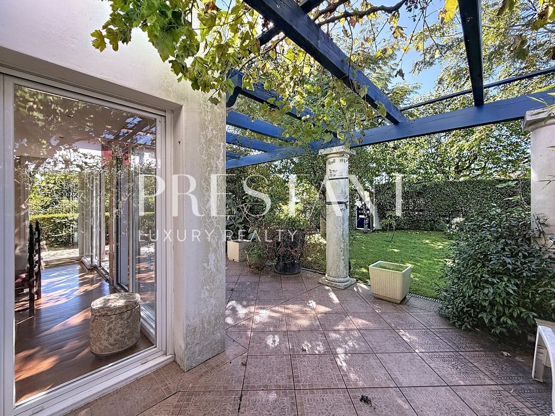 House in Saint Martin-Cité des Fleurs, Biarritz, France 2 - 16329505