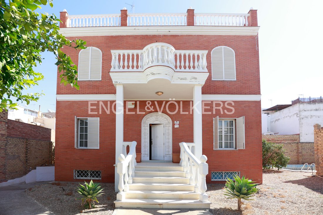 Stadthaus in Los Palacios y Villafranca, Andalusien, Spanien 1 - 16329805