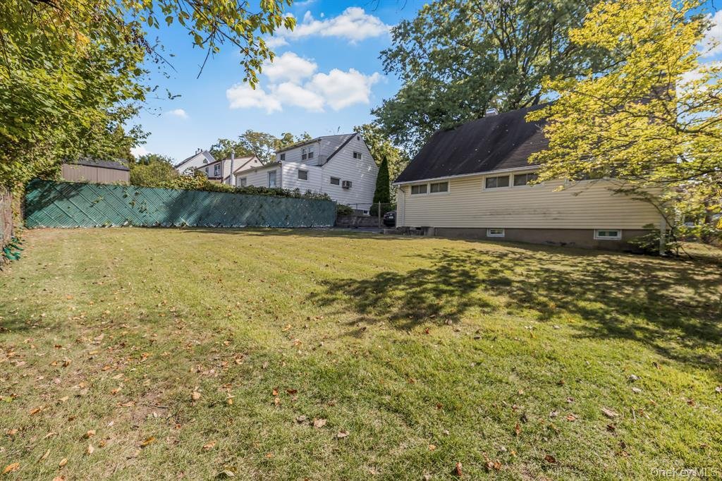 House in Yonkers, New York, United States 5 - 16326653