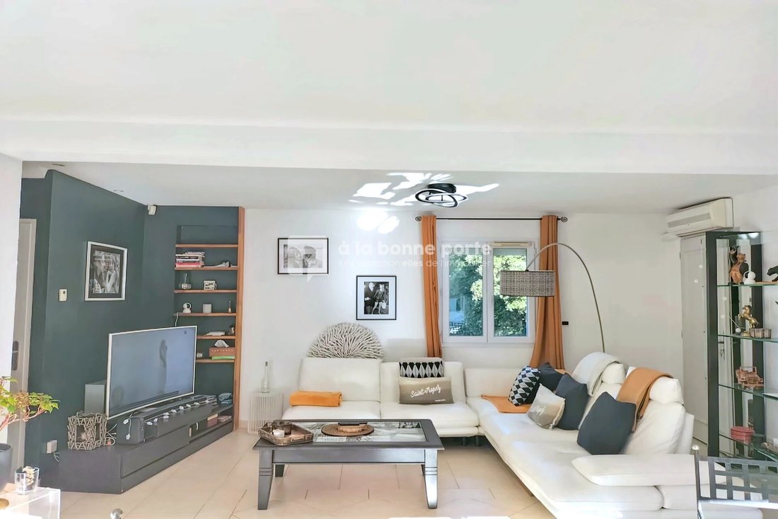 Villa in Taradeau, Provence-Alpes-Côte d'Azur, France 2 - 15005983