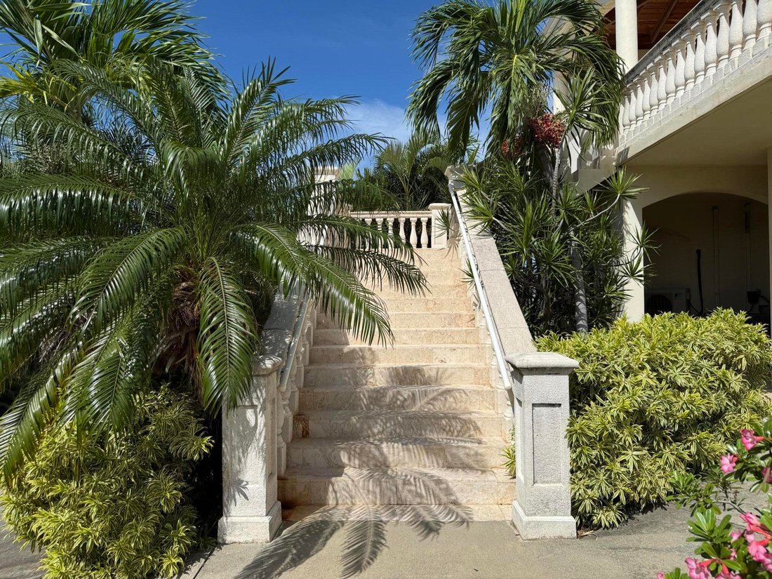 House in Red Hook, St. Thomas, U.S. Virgin Islands 3 - 16330012