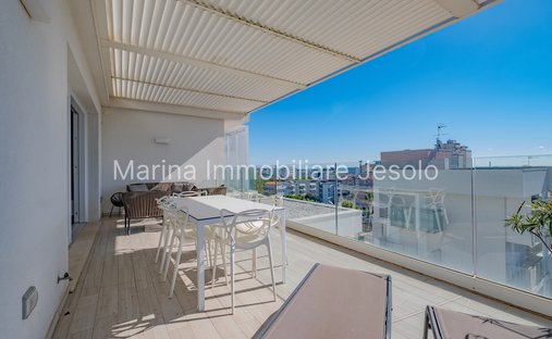 Penthouse en Faro-Lido Ovest, Jesolo, Véneto 1