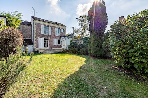 House in Senlis, Hauts-de-France, France 2 - 16329079
