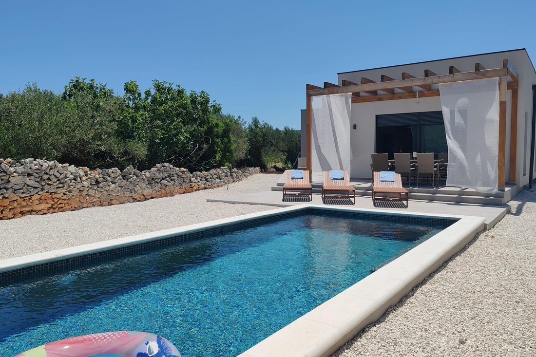 Villa in Podorljak, Sibenik-Knin County, Croatia 2 - 15833570