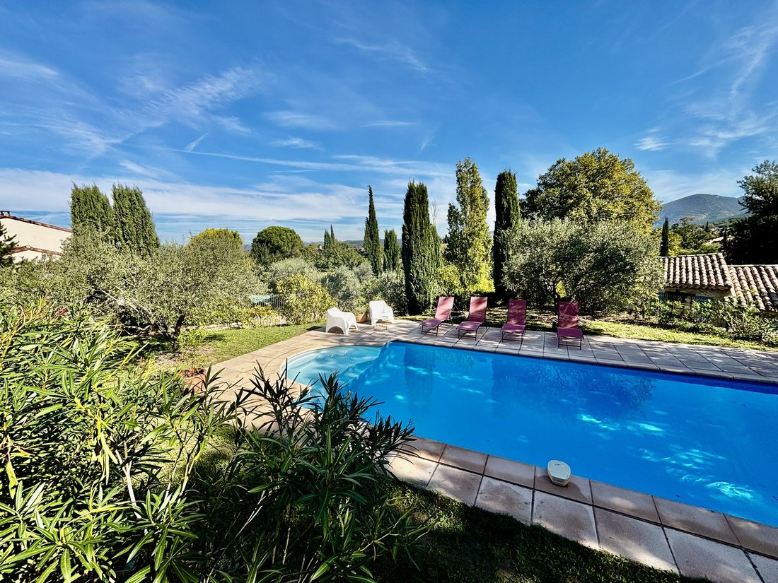 Villa in Malaucène, Provence-Alpes-Côte d'Azur, France 2 - 16329052