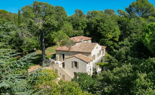 Estate in Grand Sud- Aix la Duranne, Aix-en-Provence, France 1