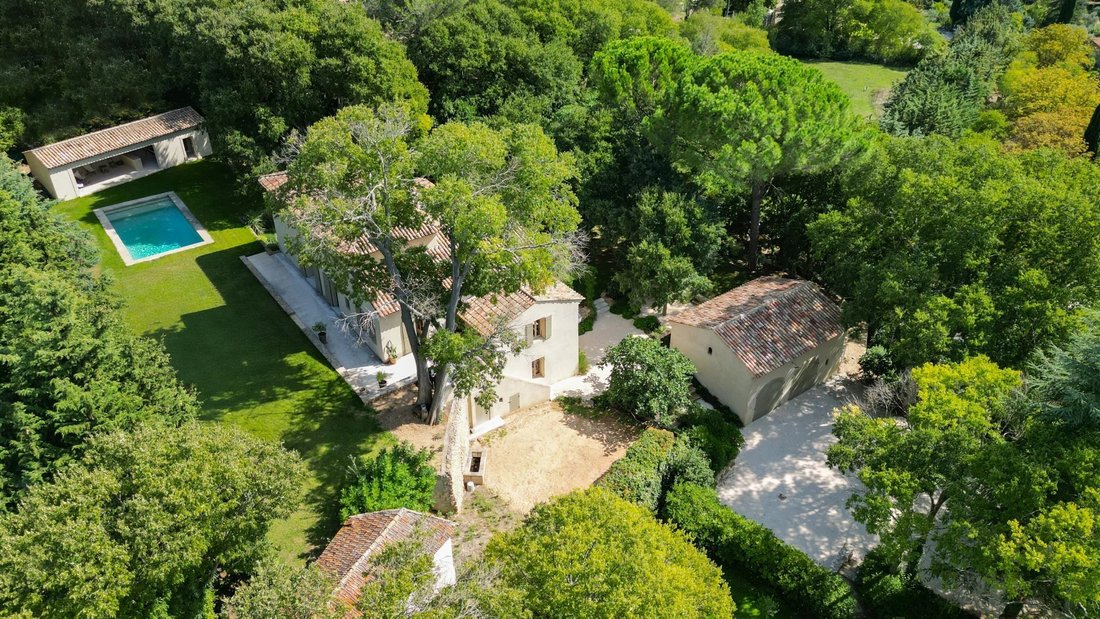 Estate in Grand Sud- Aix la Duranne, Aix-en-Provence, France 2 - 16329213