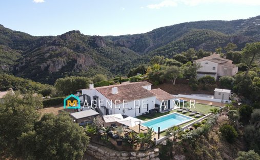 Villa in Exterieurs, Frejus, France 1