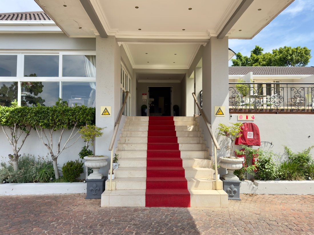 Country House in Groenkloof, Gauteng, South Africa 4 - 16328084