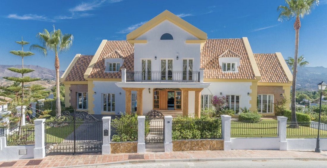 Villa in Mijas, Andalusia, Spain 1 - 16327609