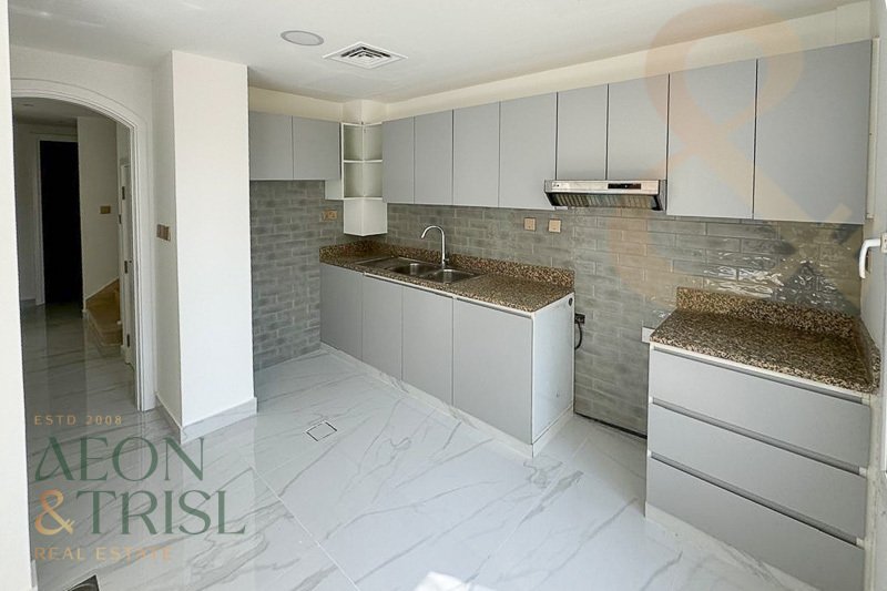 Villa in United Arab Emirates 4 - 16327540