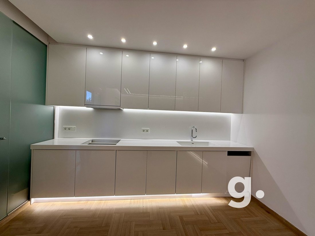 Apartment in Sunoikia Kolonakiou, 1st District of Athens, Athens 4 - 16330651