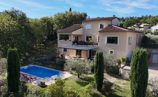 Villa in Malaucène, Provence-Alpes-Côte d'Azur, France 1