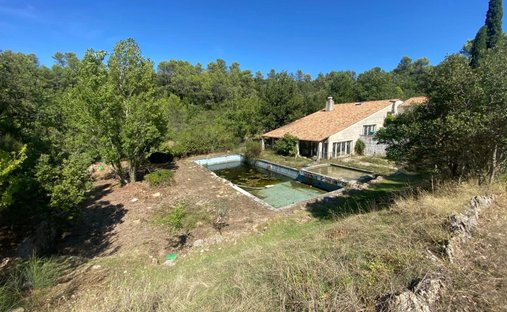 Terreno en Méounes-lès-Montrieux, Provenza-Alpes-Costa Azul, Francia 1
