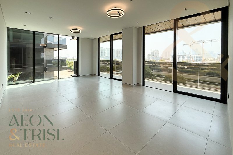 Apartment in Warsan, Dubai, United Arab Emirates 2 - 16327524