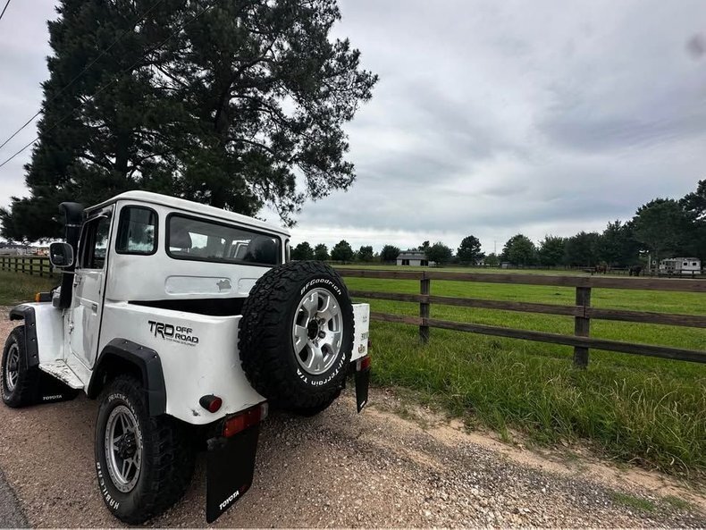 Pickup in Glendale, United States 5 - 16331129