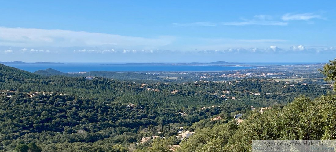 Land in La Londe-les-Maures, Provence-Alpes-Côte d'Azur, France 1 - 15768348