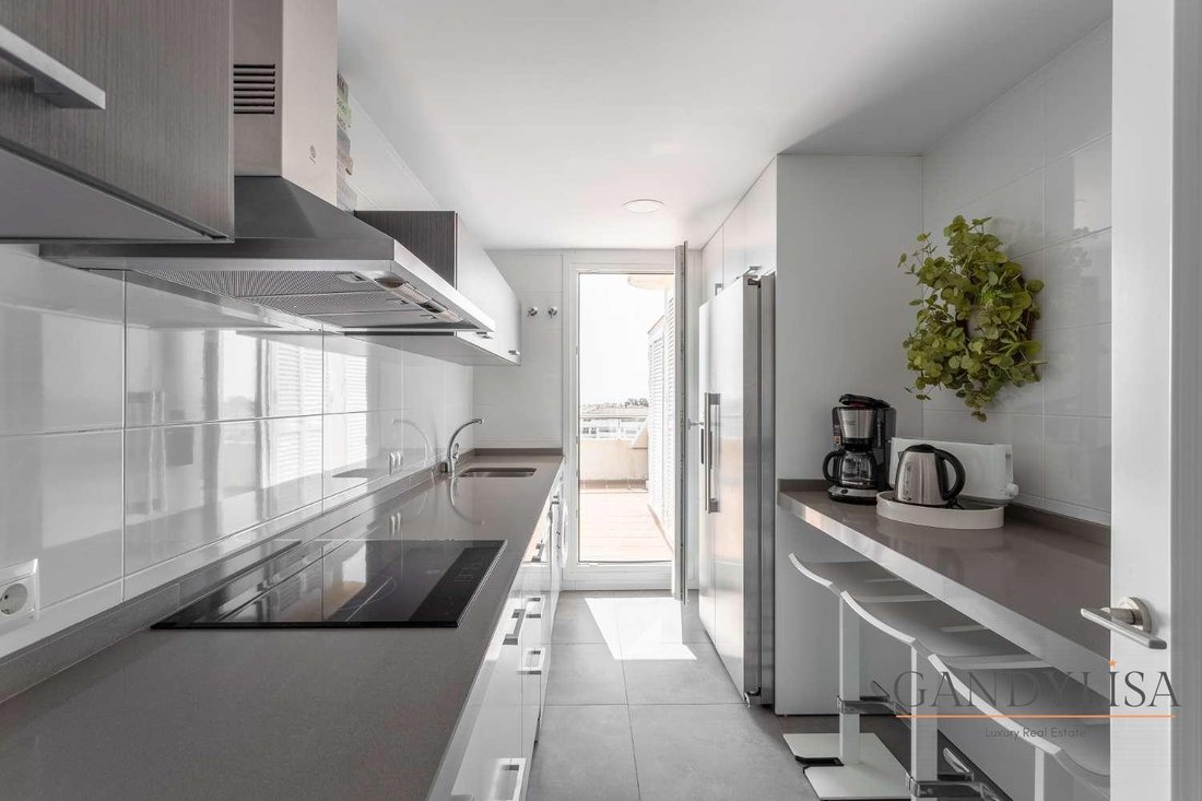 Apartment in Puerto Banus, Marbella, Spain 4 - 16331082