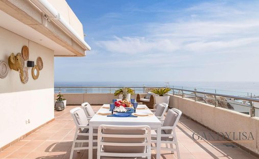 Apartamento en Playa Puerto Banús, Marbella, España 1