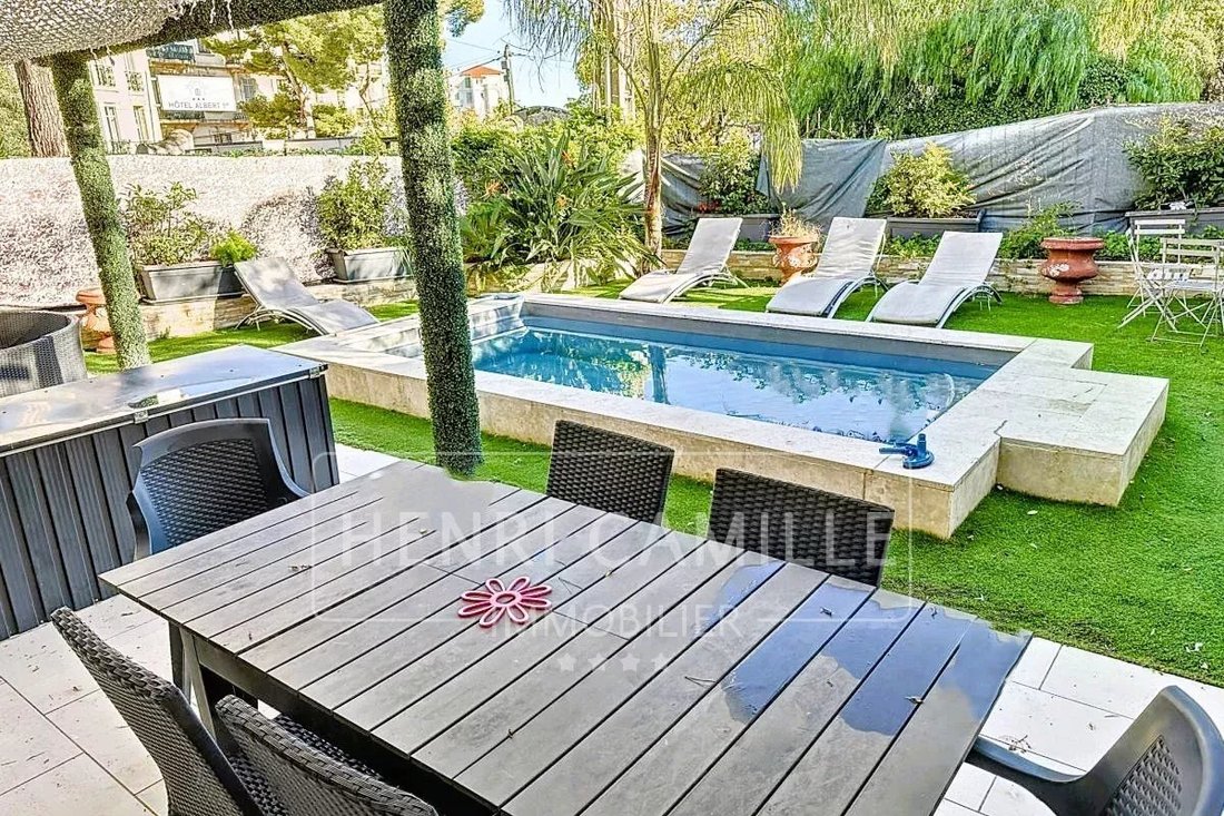 Villa in Cannes, Provence-Alpes-Côte d'Azur, France 1 - 16331096