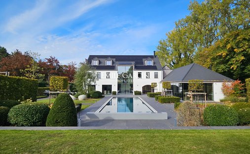 Villa in Braine-l'Alleud, Wallonia, Belgium 1