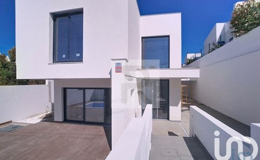 Townhouse in Portimao, Algarve, Portugal 1