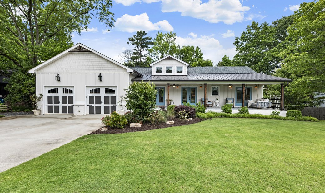 Fully Renovated Ranch Style Home In In Alpharetta, Georgia, United ...