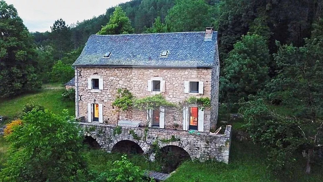 Estate in Florac, Florac Trois Rivières, France 1 - 15724822