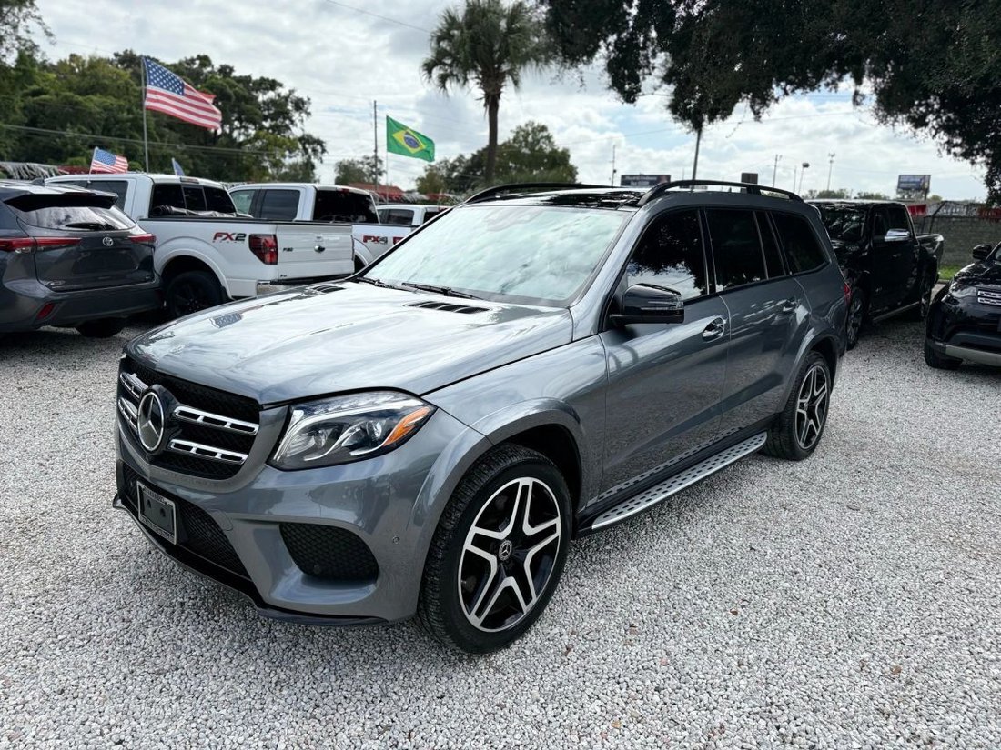 Suv in Orlando, FL, United States 1 - 16325327