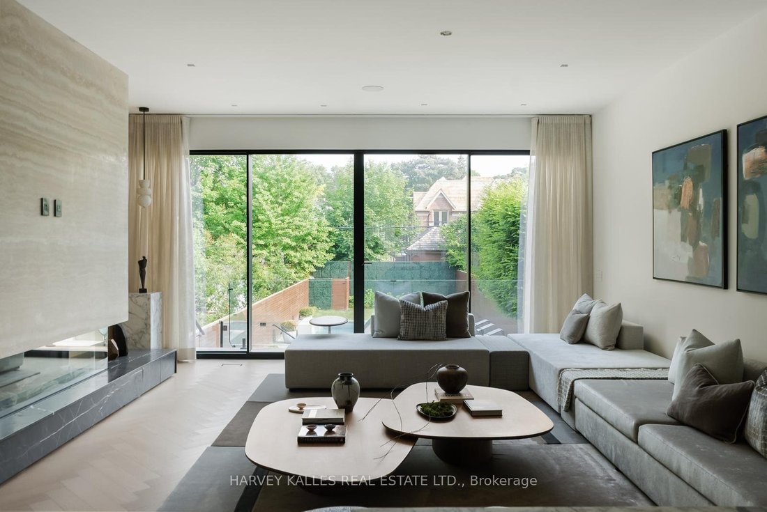 House in Toronto, Ontario, Canada 5 - 16335467