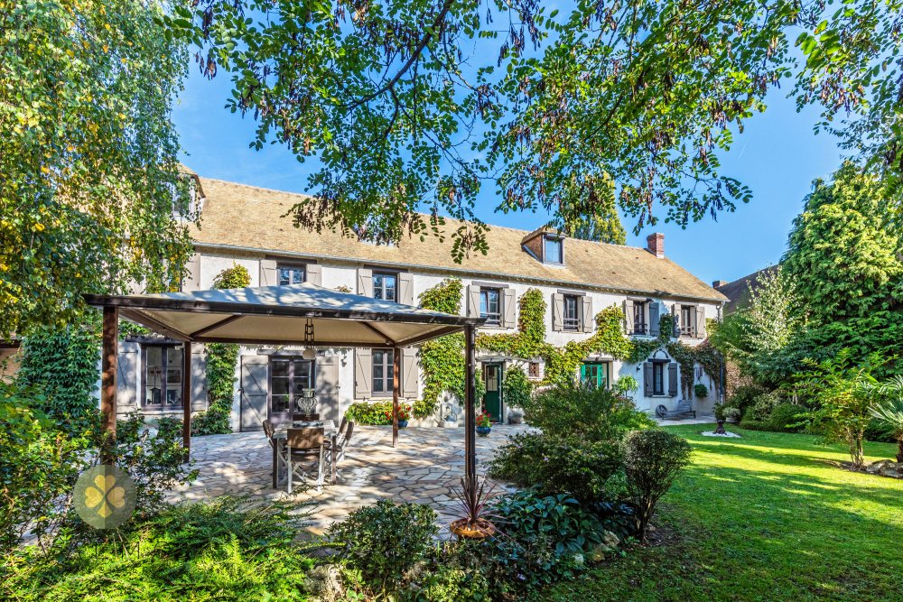 Villa in Houdan, Ile-de-France, France 2 - 16335044