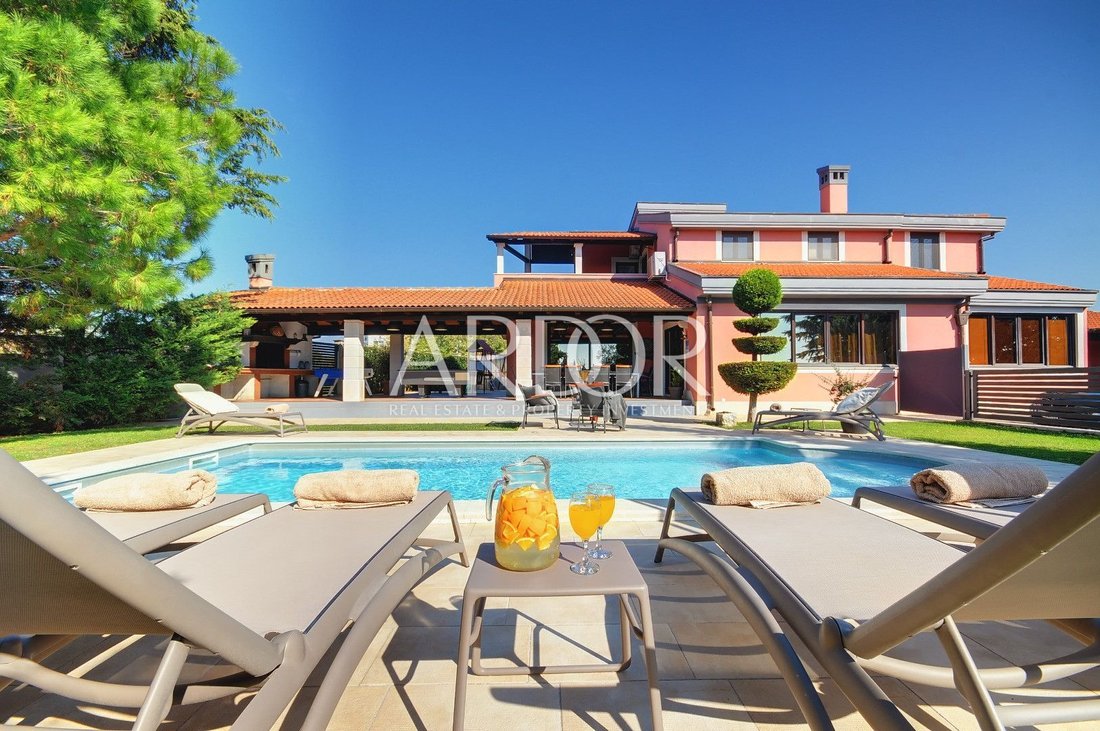 Villa in Grad Pula, Istria County, Croatia 3 - 16335396