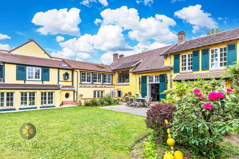 House in Montfort-l'Amaury, Ile-de-France, France 2 - 16333857